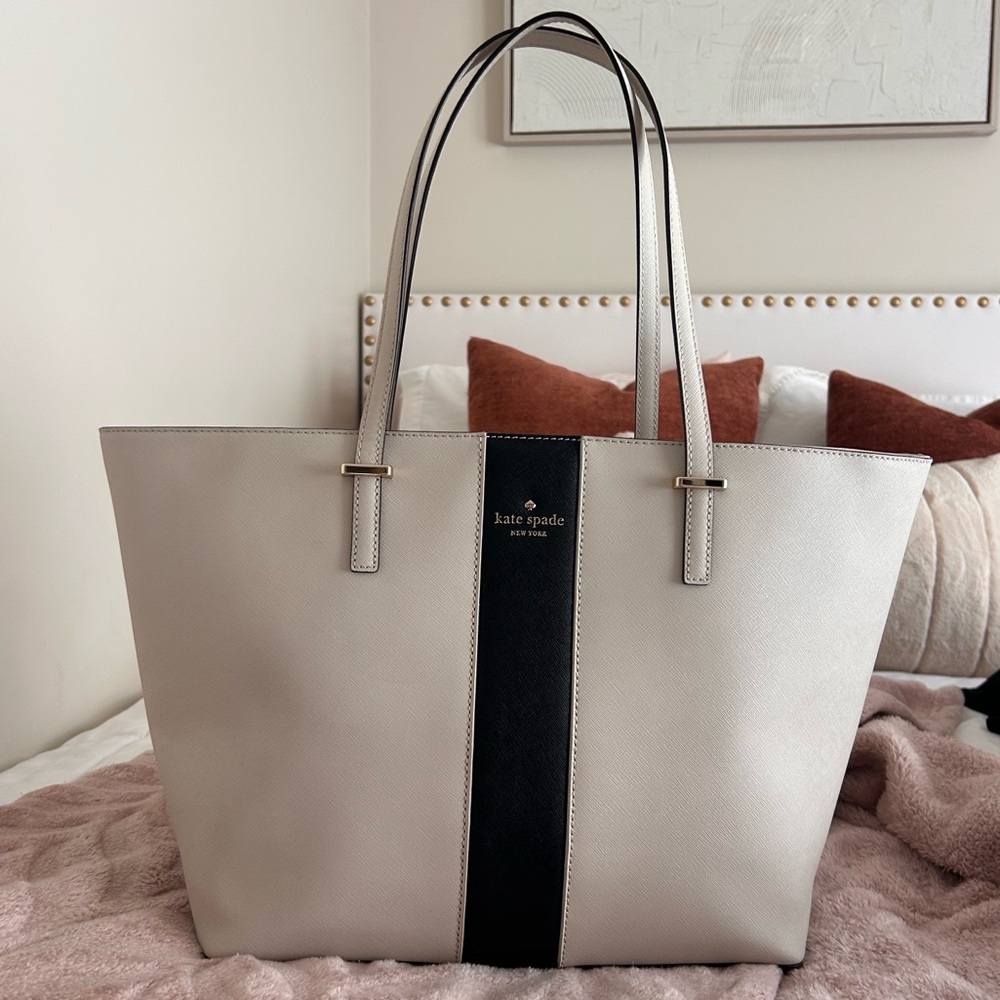 Kate Spade Cedar Street Harmony Large Tote Cement/Black Stripe